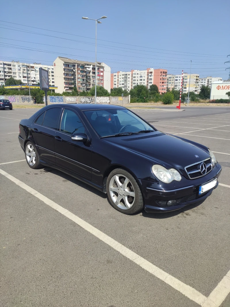 Mercedes-Benz C 320 Sport Edition, снимка 17 - Автомобили и джипове - 47610500