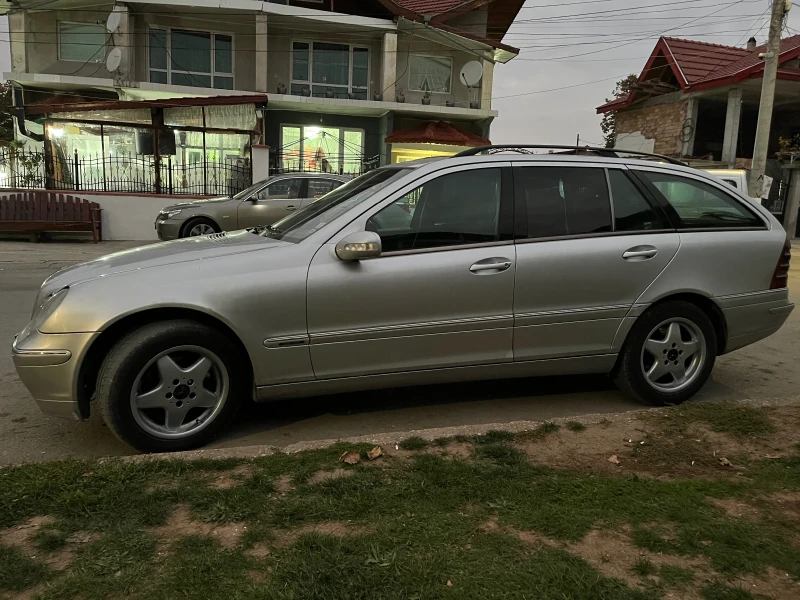 Mercedes-Benz C 200, снимка 5 - Автомобили и джипове - 48803397