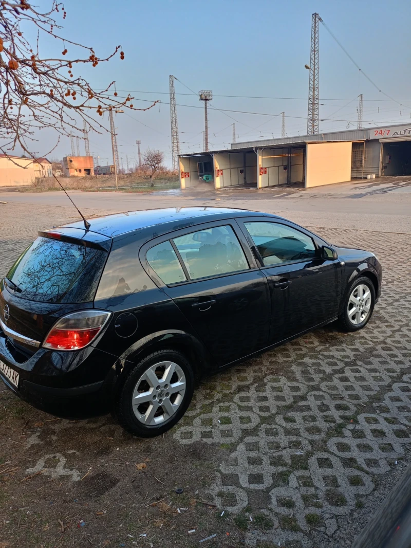 Opel Astra H, снимка 2 - Автомобили и джипове - 49355719