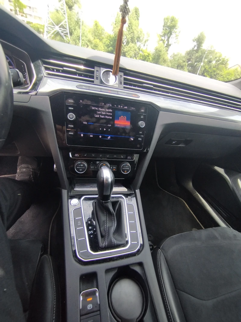 VW Arteon R-line, снимка 8 - Автомобили и джипове - 52505468