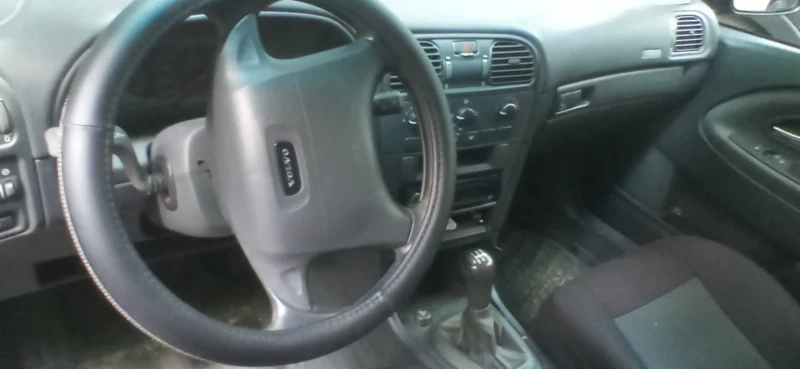 Volvo V40, снимка 8 - Автомобили и джипове - 51694128