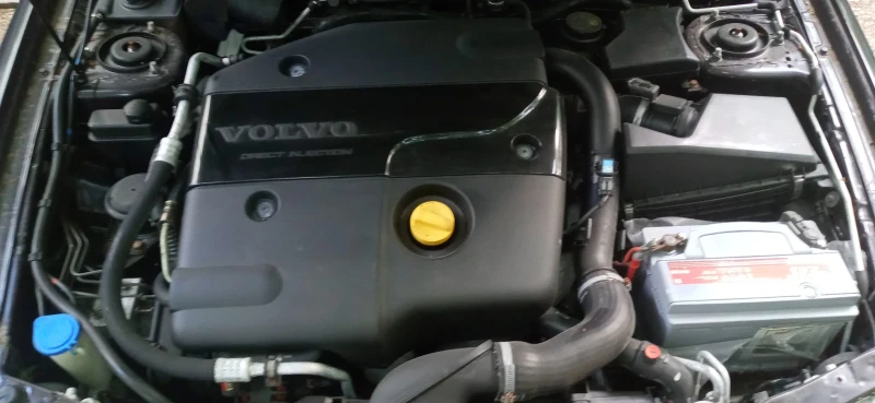 Volvo V40, снимка 11 - Автомобили и джипове - 51694128