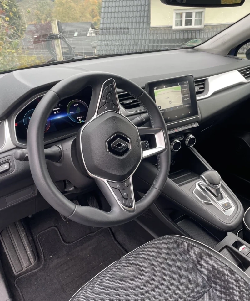 Renault Captur Всички екстри, снимка 8 - Автомобили и джипове - 52892488