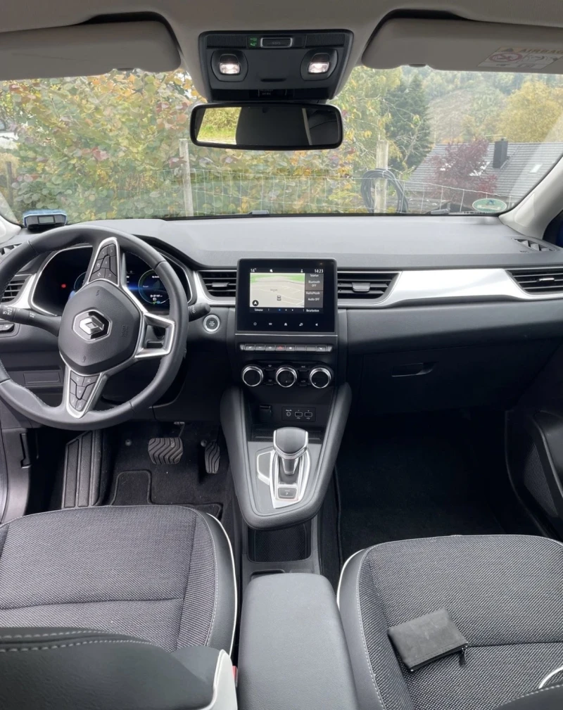 Renault Captur Всички екстри, снимка 5 - Автомобили и джипове - 52892488