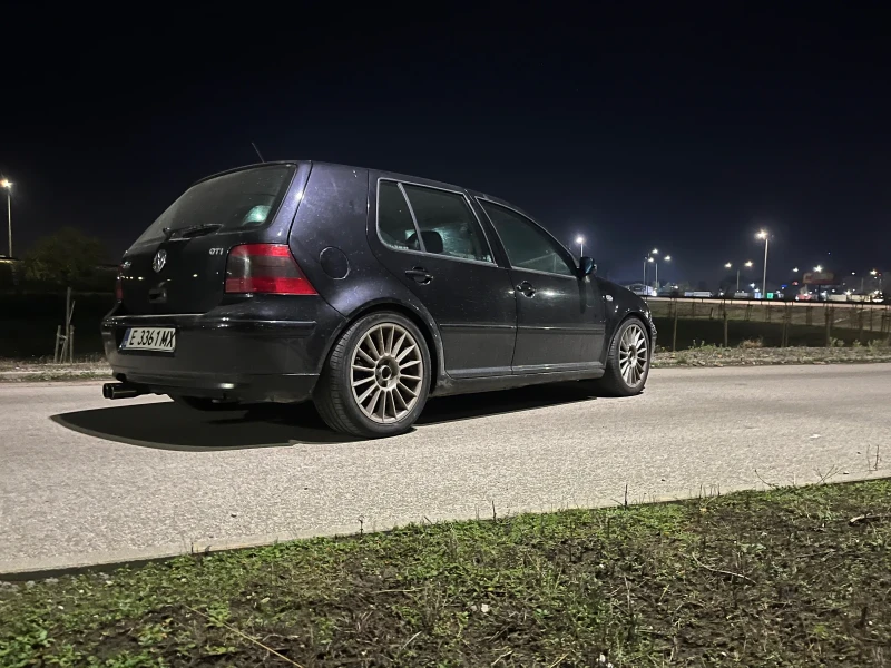 VW Golf, снимка 6 - Автомобили и джипове - 53400331