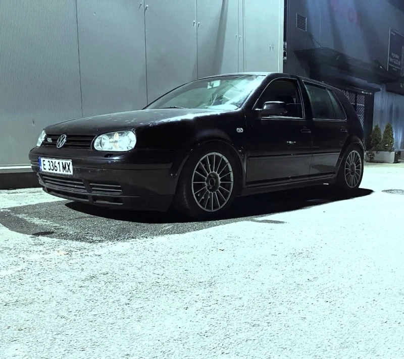 VW Golf, снимка 9 - Автомобили и джипове - 53400331