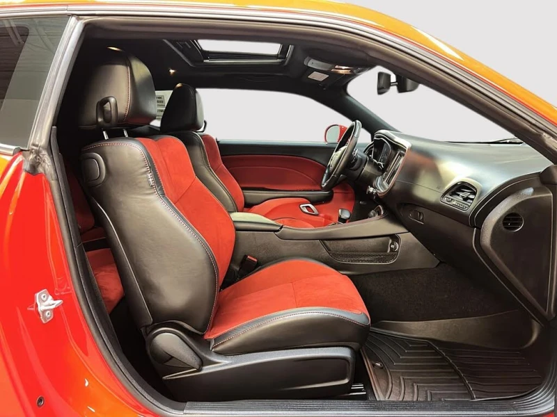 Dodge Challenger R/T * АвтоКредит* (ЦЕНА ДО БГ), снимка 8 - Автомобили и джипове - 53431796