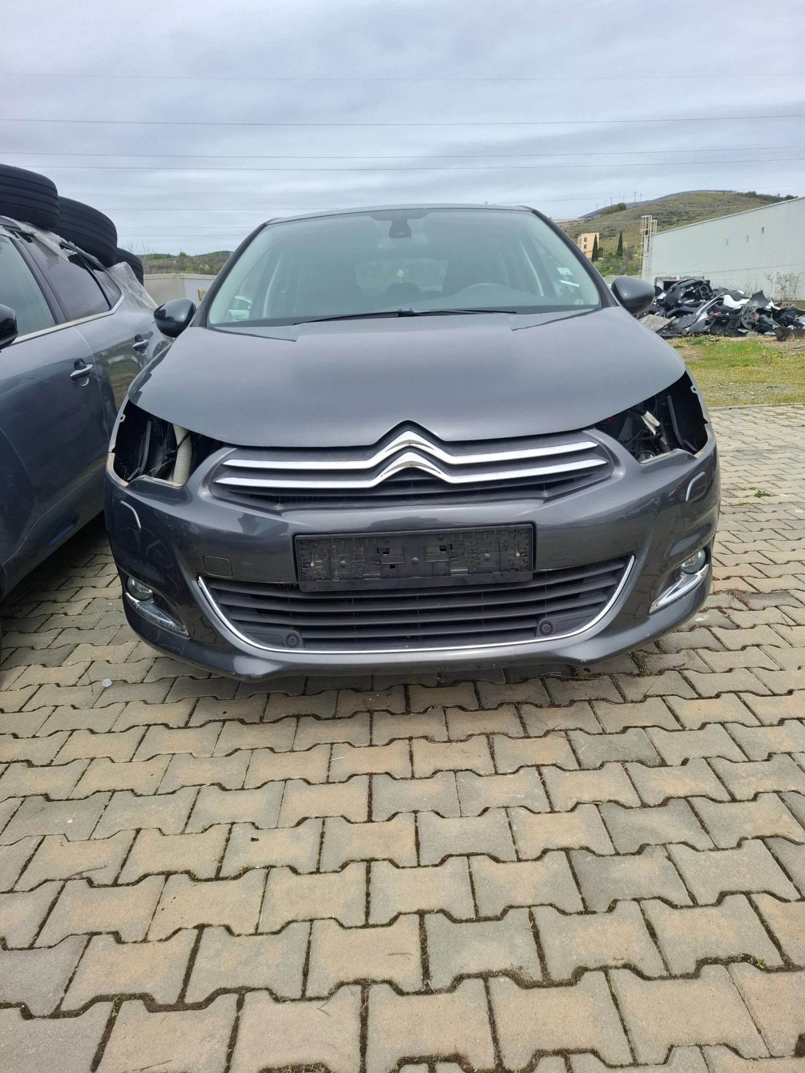 Citroen C4 1.6 хди и 1.6 бензин, снимка 8 - Автомобили и джипове - 43296316