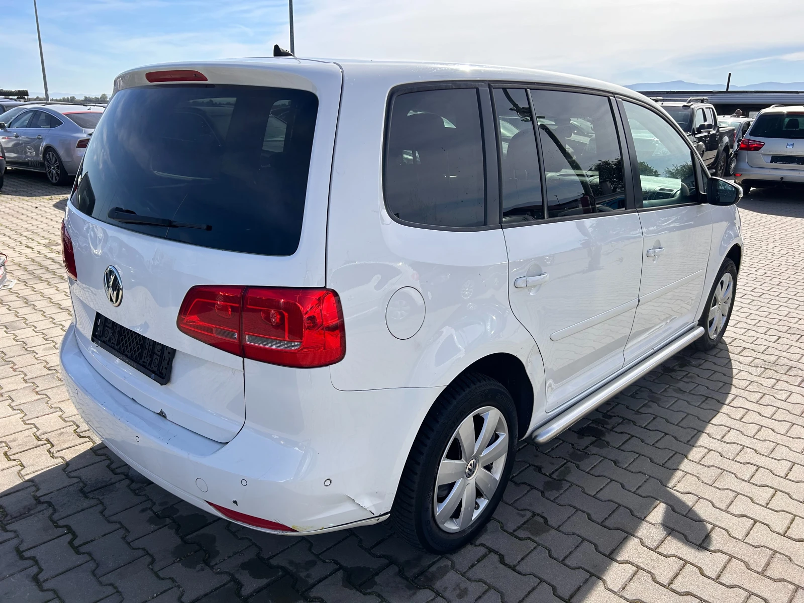 VW Touran 2.0TDI AVTOMAT EURO 5 ЛИЗИНГ - изображение 6