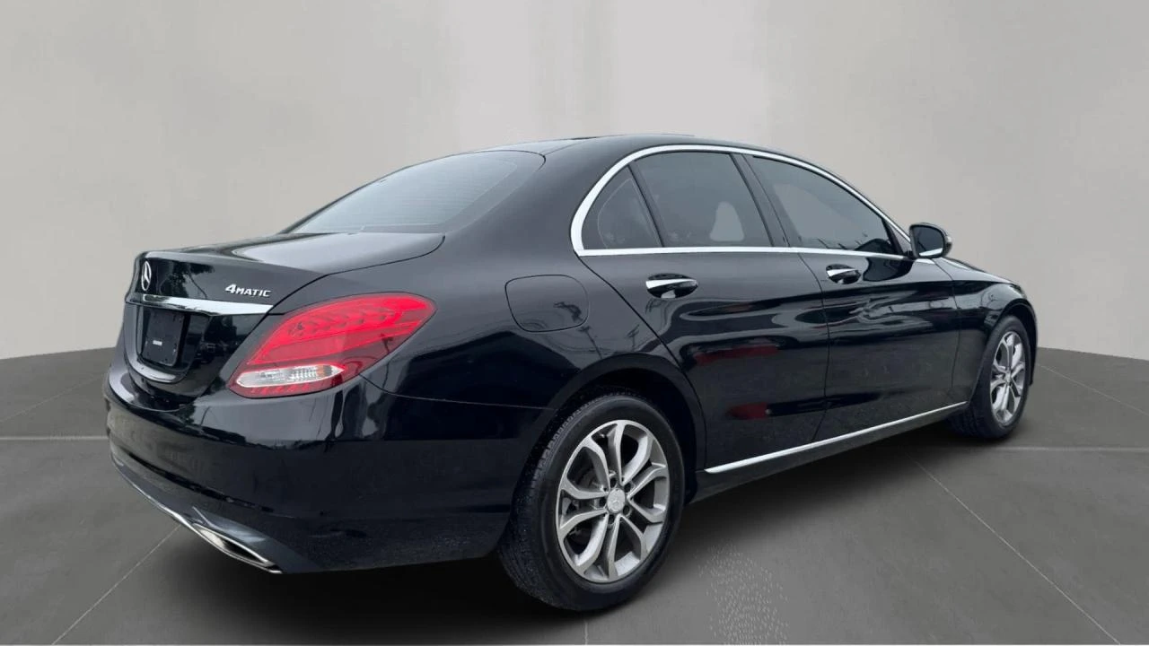 Mercedes-Benz C 300 4MATIC - изображение 4