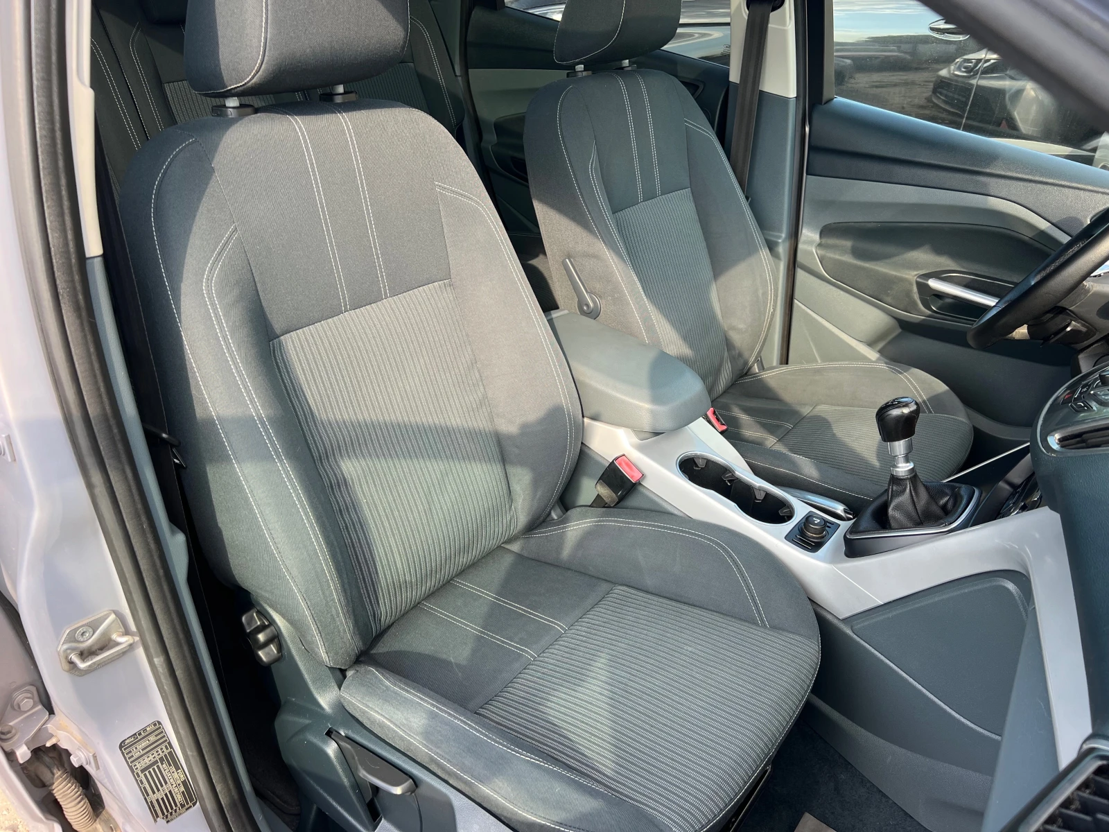 Ford C-max TITANIUM NAVI KEY LESS PANORAMA | Mobile.bg   11