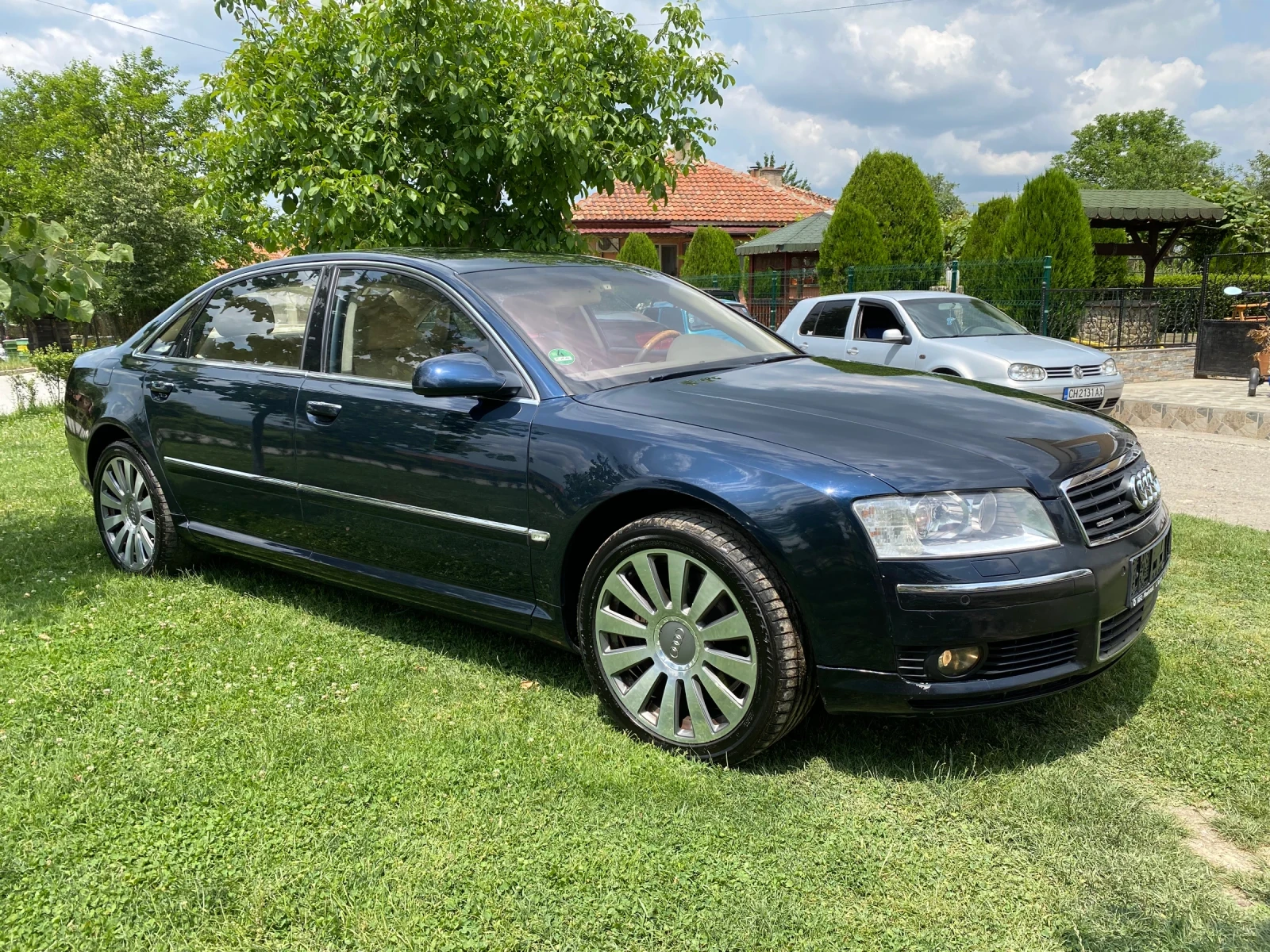 Audi A8 D3 4E 4.2i Long 335кс - изображение 4