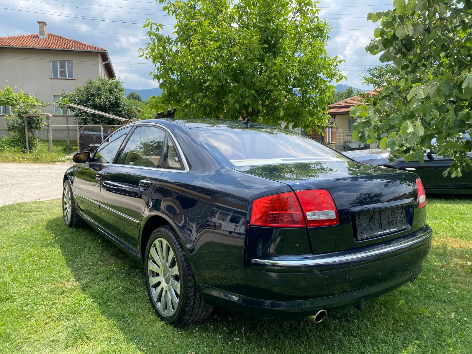 Audi A8 D3 4E 4.2i Long 335кс - изображение 2