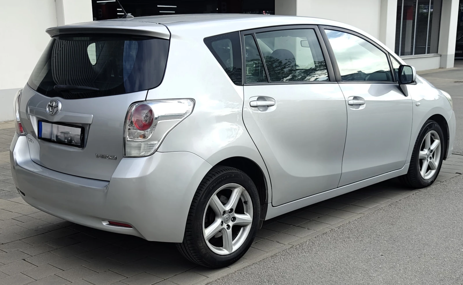 Toyota Verso 1.6i, снимка 6 - Автомобили и джипове - 53929676