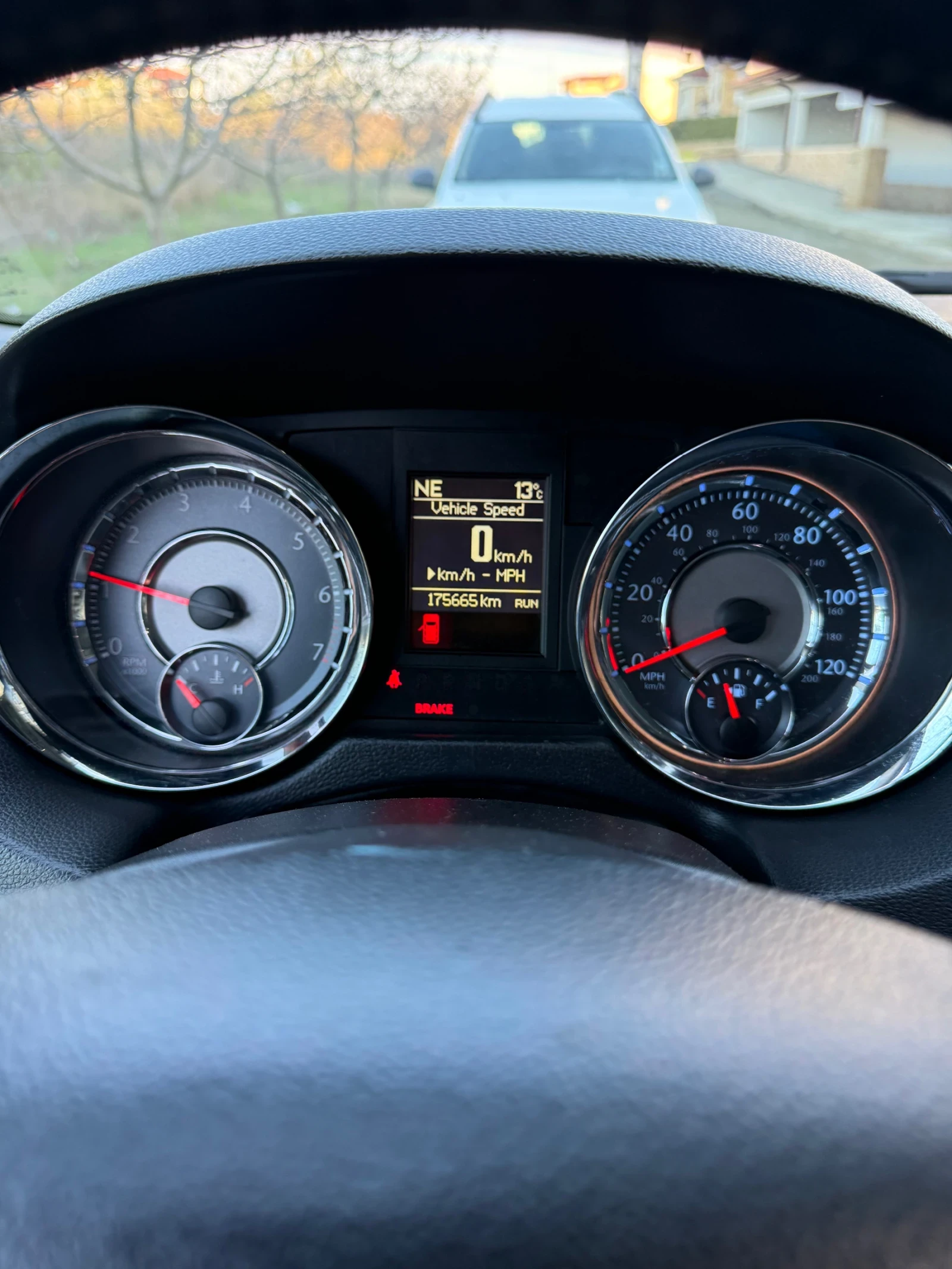 Chrysler Town and Country | Mobile.bg � ����������� 14