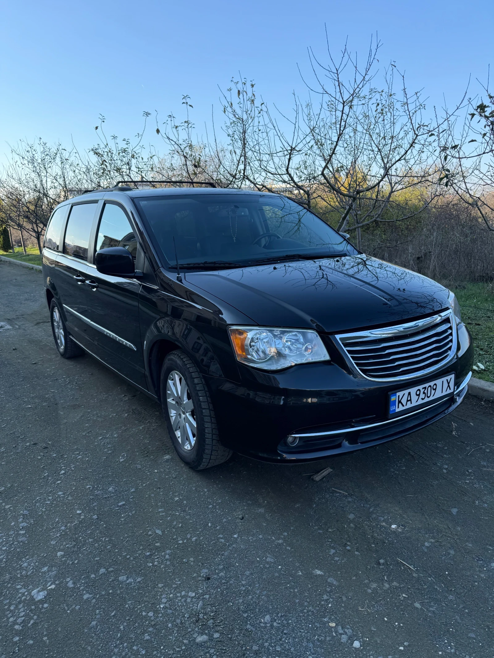 Chrysler Town and Country | Mobile.bg � ����������� 1