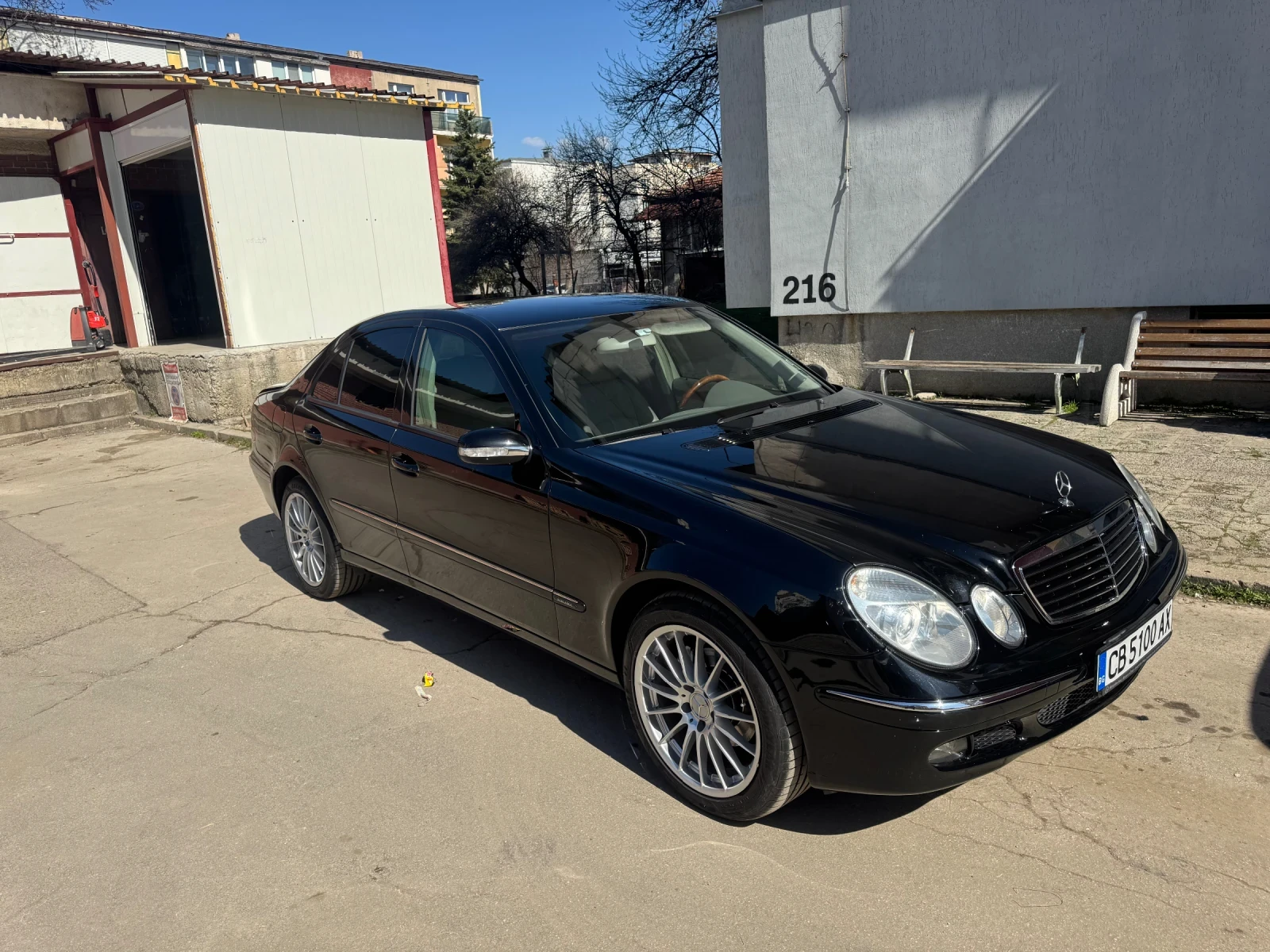 Mercedes-Benz E 350 Напълно обслужен