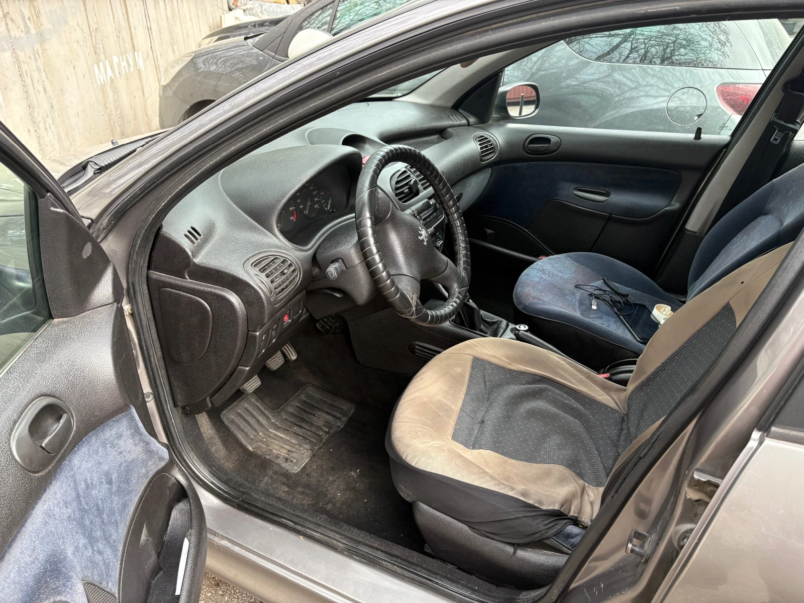 Peugeot 206, снимка 4 - Автомобили и джипове - 53818416