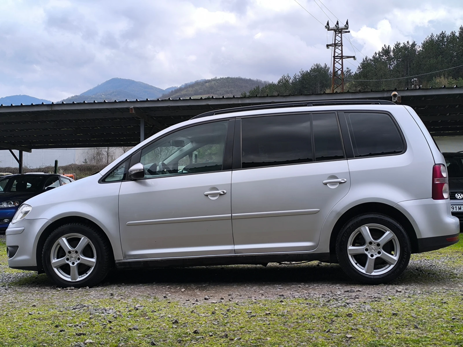 VW Touran FACE LIFT-1.9TDI-105кс-6 скорости-КЛИМАТРОНИК-, снимка 6 - Автомобили и джипове - 54171462