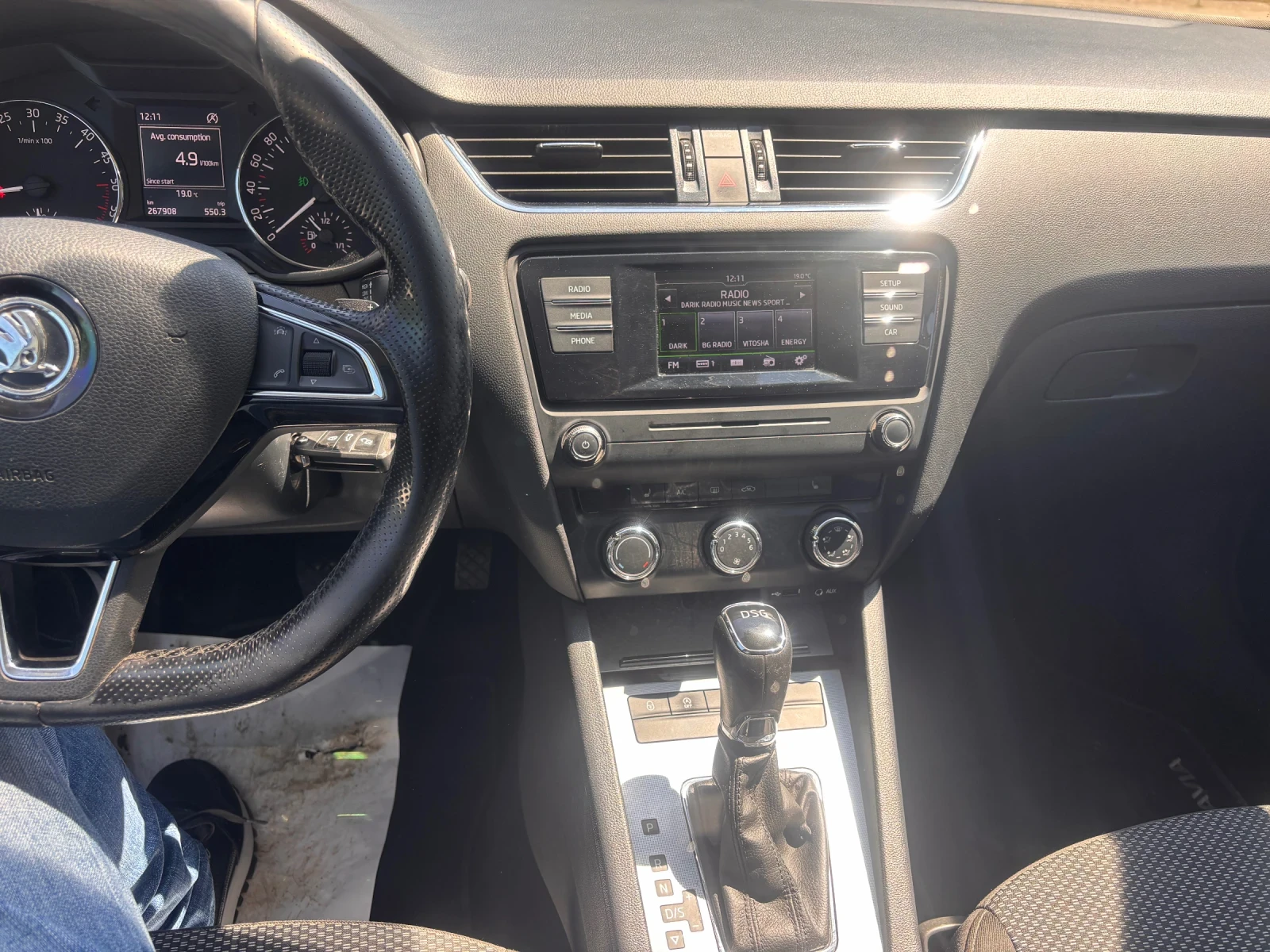 Skoda Octavia 2.0TDI Автоматик, снимка 10 - Автомобили и джипове - 54593662