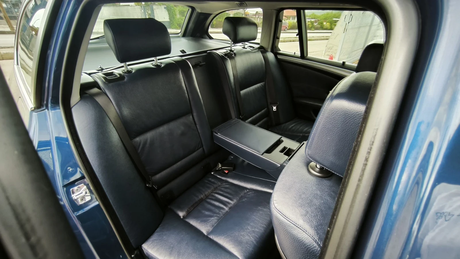 BMW 525 3.0xi, снимка 12 - Автомобили и джипове - 54752144