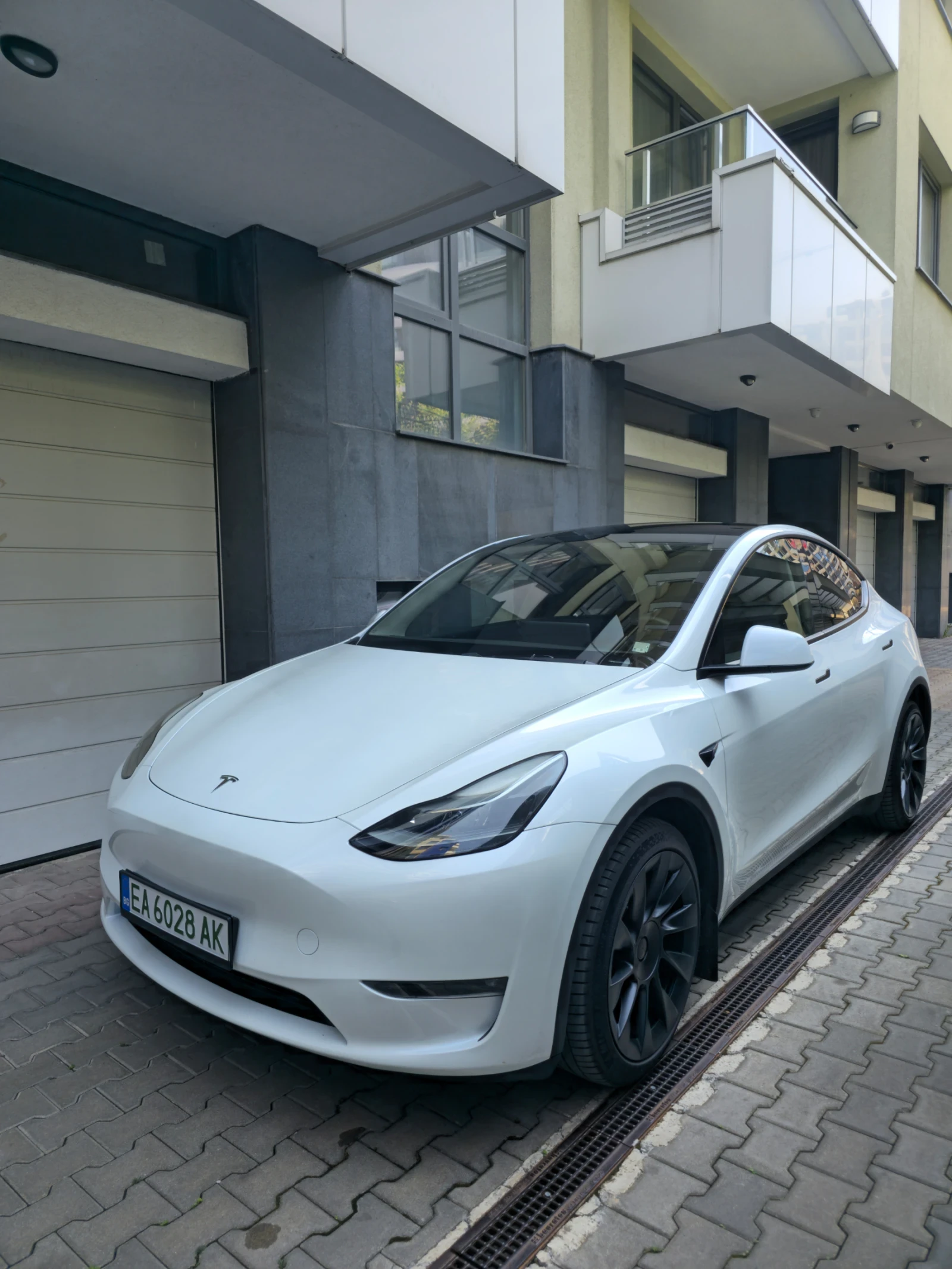 Tesla Model Y Long Range пълна гаранция, снимка 4 - Автомобили и джипове - 55350808