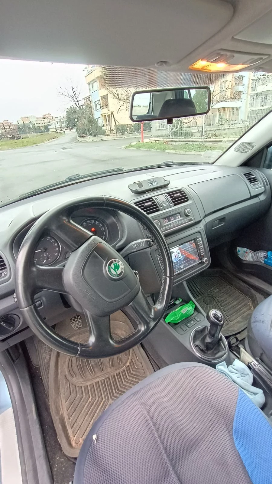 Skoda Fabia 1.2, снимка 5 - Автомобили и джипове - 55384447