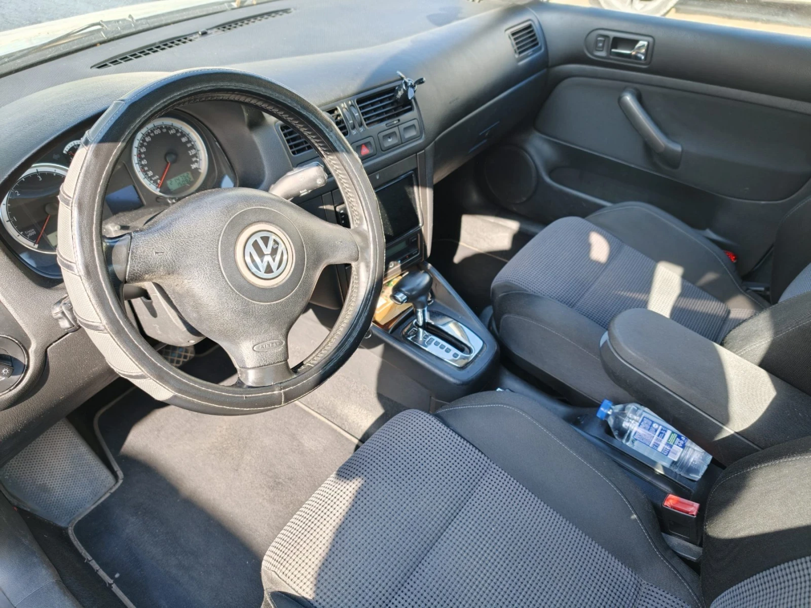 VW Bora, снимка 11 - Автомобили и джипове - 55610458