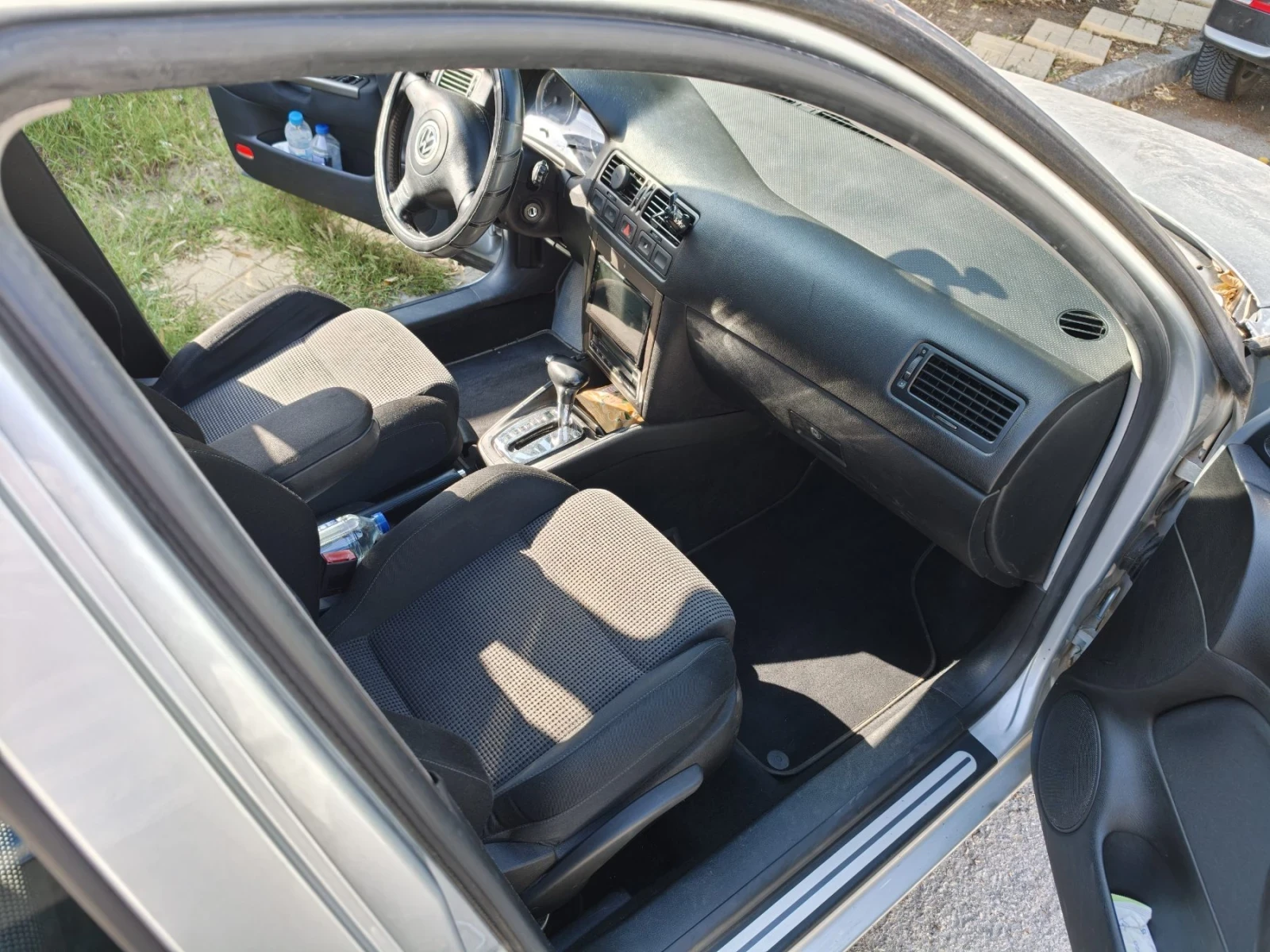 VW Bora, снимка 14 - Автомобили и джипове - 55610458