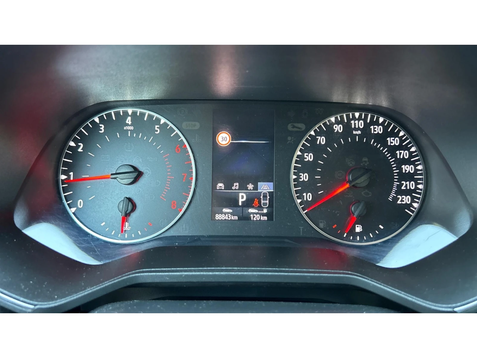 Renault Clio Месечна вноска от 163  , снимка 14 - Автомобили и джипове - 55642118