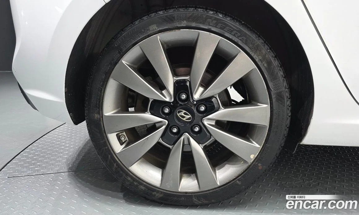 Hyundai I30 1.6 Turbo Sport Premium, снимка 5 - Автомобили и джипове - 55965254