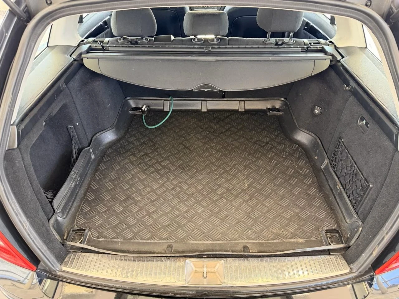 Mercedes-Benz C 220 T-Modell BlueEfficiency , снимка 17 - Автомобили и джипове - 56260297