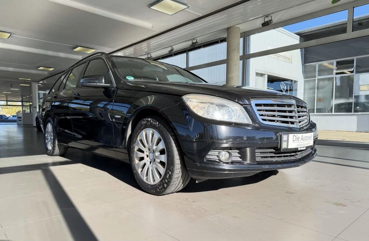 Mercedes-Benz C 220 T-Modell BlueEfficiency , снимка 2 - Автомобили и джипове - 56260297