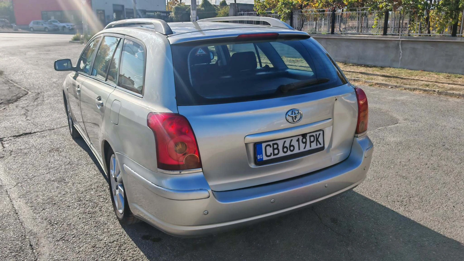 Toyota Avensis 1.8 ������/��� | Mobile.bg � ����������� 4