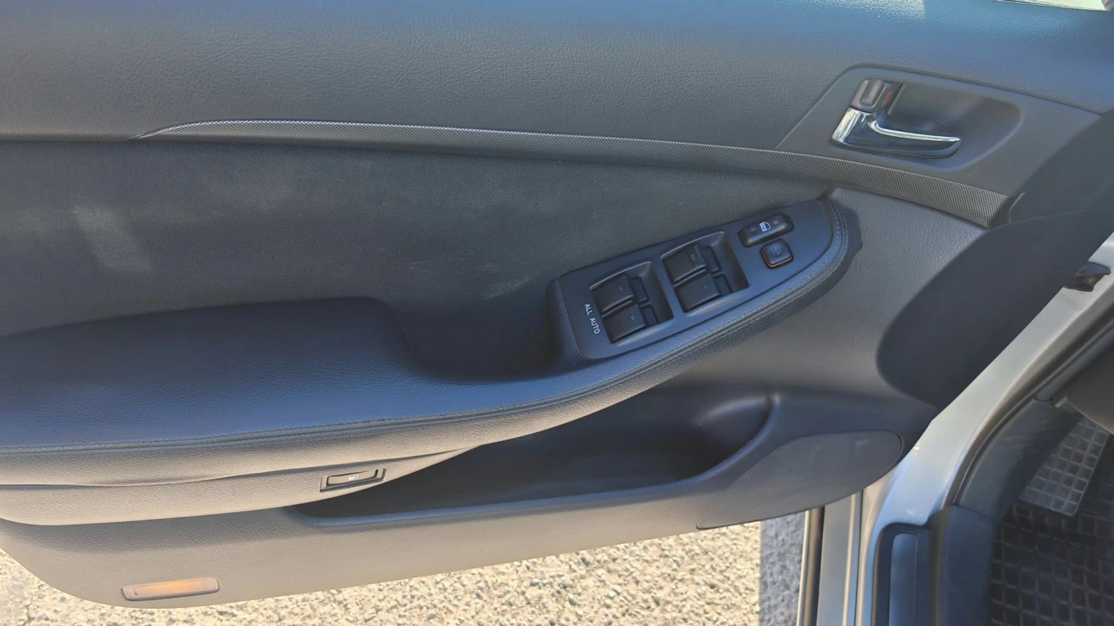 Toyota Avensis 1.8 ������/��� | Mobile.bg � ����������� 10