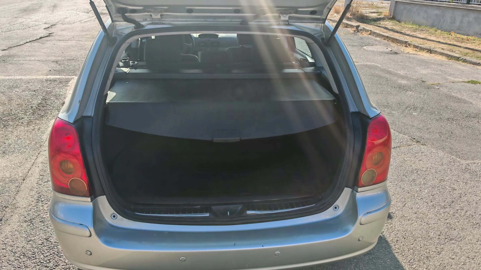 Toyota Avensis 1.8 ������/��� | Mobile.bg � ����������� 8