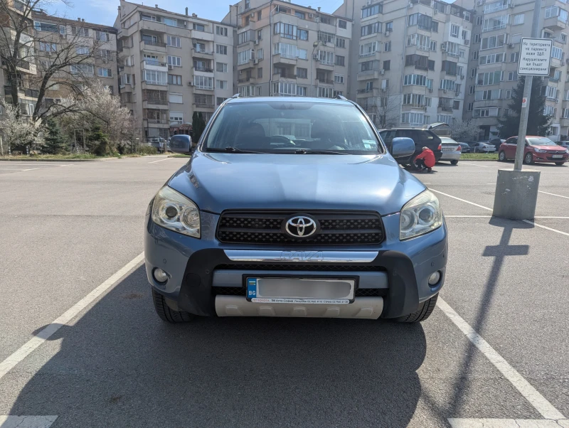 Toyota Rav4 LUXURY, 4x4, KEYLESS, снимка 4 - Автомобили и джипове - 49598691