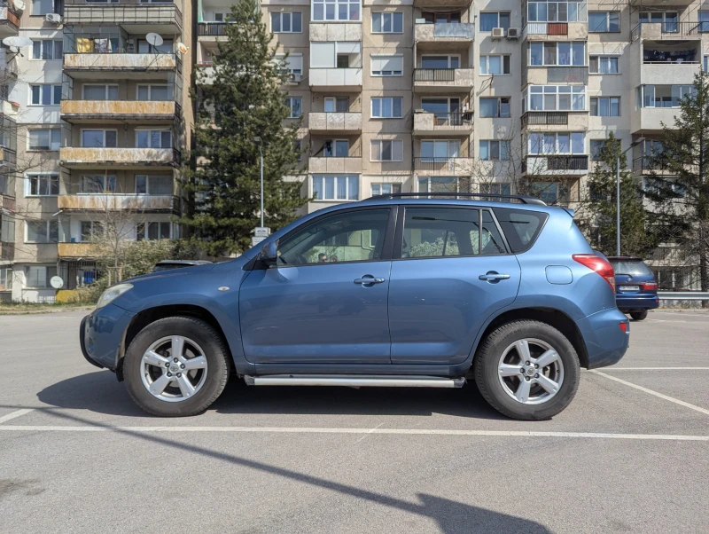 Toyota Rav4 LUXURY, 4x4, KEYLESS, снимка 6 - Автомобили и джипове - 49598691