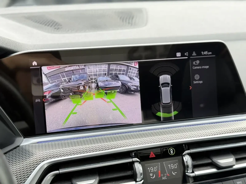 BMW X5 M-PACK* HEAD-UP* SKY PANO* AMBIENT* M-BRAKES* ЩОРИ, снимка 8 - Автомобили и джипове - 52453996