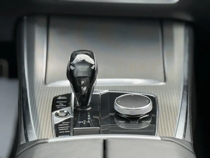 BMW X5 M-PACK* HEAD-UP* SKY PANO* AMBIENT* M-BRAKES* ЩОРИ, снимка 12 - Автомобили и джипове - 52453996