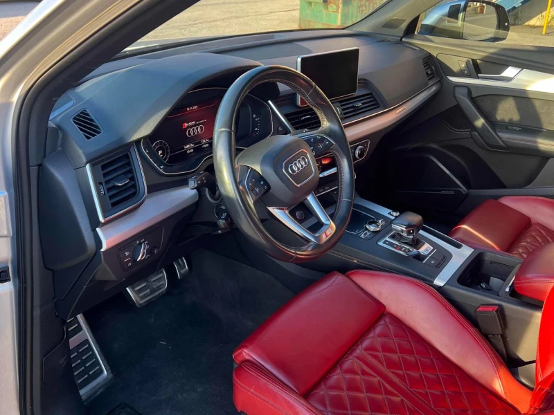 Audi SQ5 Tehnik* Distronic* Пано* Подгреви* 360 Камера, снимка 2 - Автомобили и джипове - 52479802