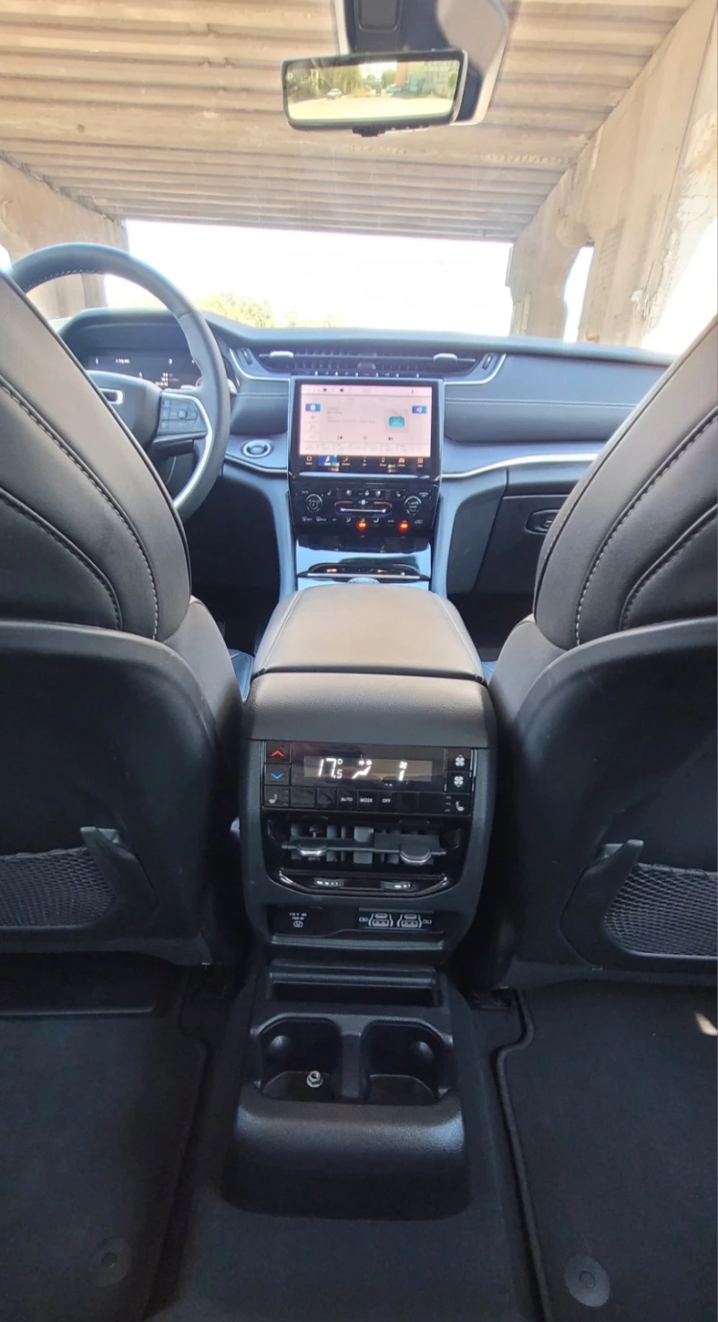 Jeep Grand cherokee L 3.6 LIMITED 4X4, снимка 11 - Автомобили и джипове - 52663612