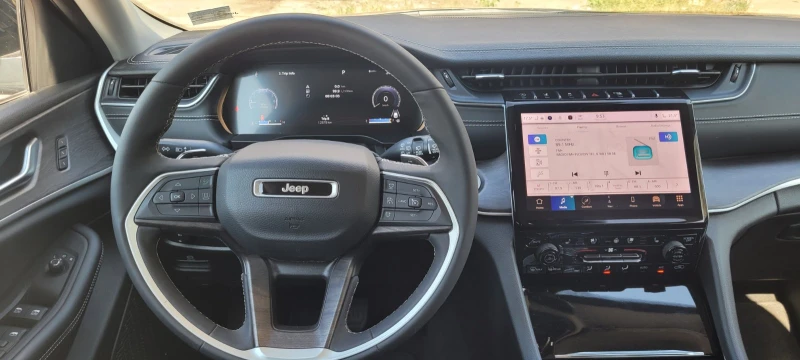 Jeep Grand cherokee L 3.6 LIMITED 4X4, снимка 8 - Автомобили и джипове - 52663612