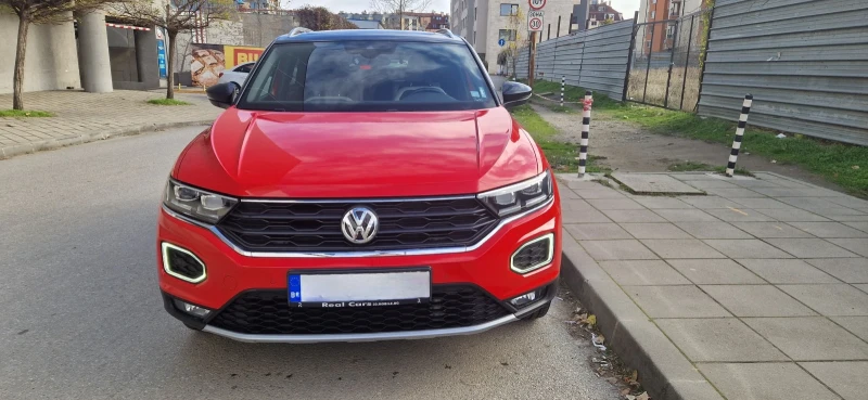 VW T-Roc, снимка 13 - Автомобили и джипове - 52788940