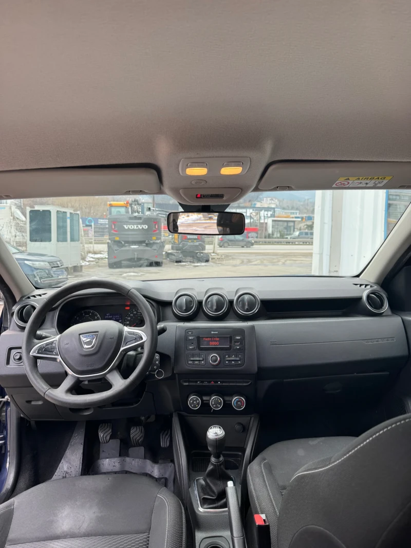 Dacia Duster 1.5 dci, снимка 11 - Автомобили и джипове - 53363932