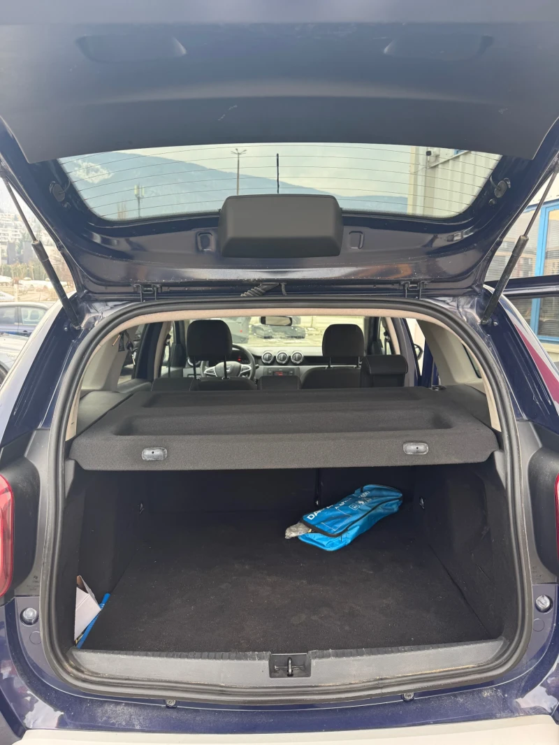 Dacia Duster 1.5 dci, снимка 14 - Автомобили и джипове - 53363932