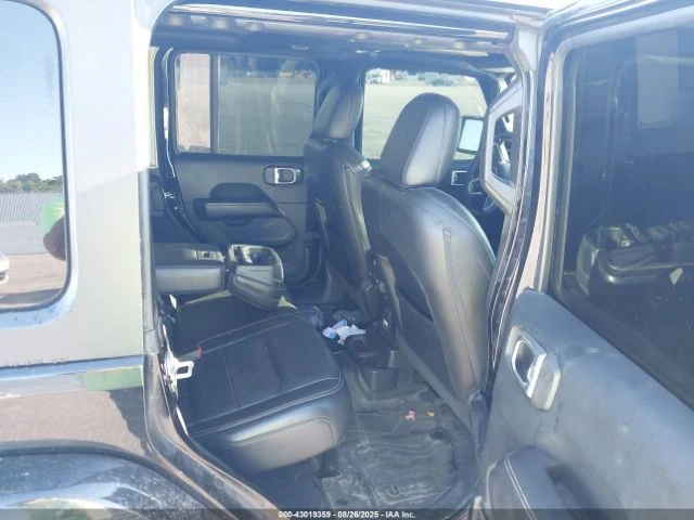 Jeep Wrangler UNLIMITED SAHARA 4X4 2018 - изображение 8