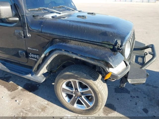 Jeep Wrangler UNLIMITED SAHARA 4X4 2018 - изображение 6