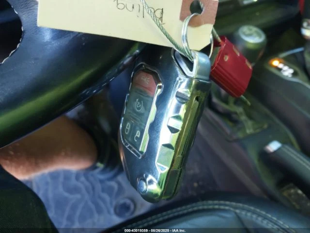 Jeep Wrangler UNLIMITED SAHARA 4X4 2018 - изображение 10