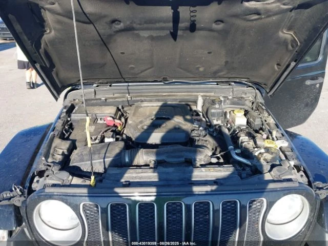 Jeep Wrangler UNLIMITED SAHARA 4X4 2018 - изображение 9